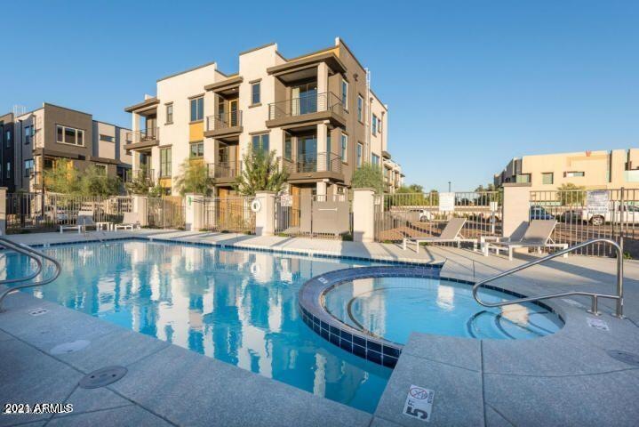 1026 Pool & Bldg