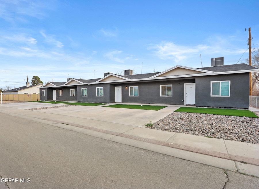 368 Milton Rd unit b, El Paso, TX 79915 - photo 1