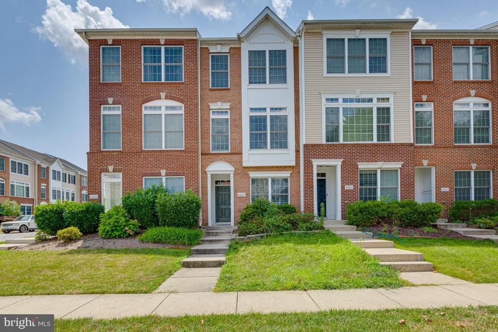 42607 Pine Forest Dr, Chantilly, VA 20152 - photo 1