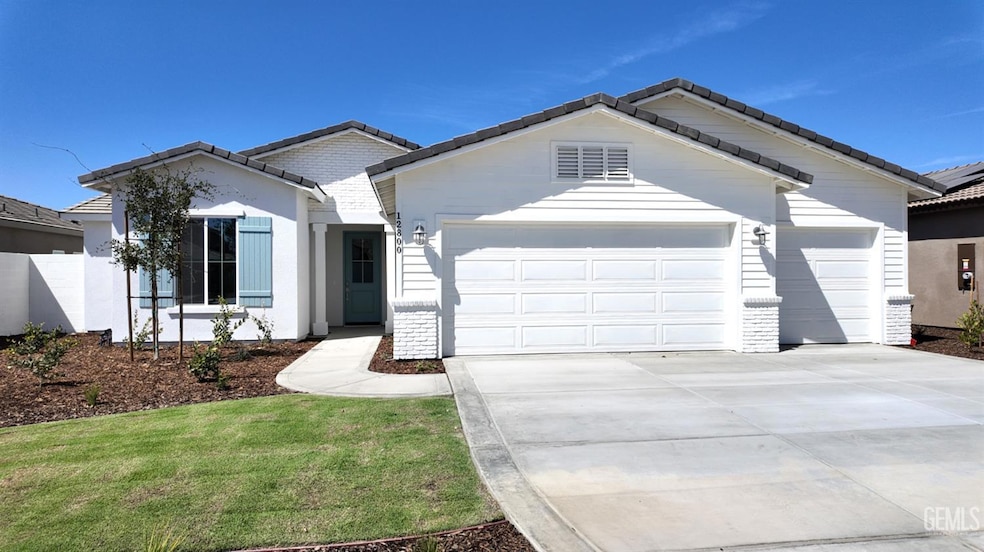 Sold $595,512 • Co-Listing Agent