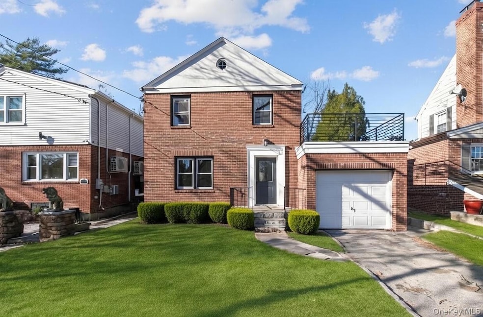 251-05 51st Ave, Little Neck, NY 11362 - photo 1