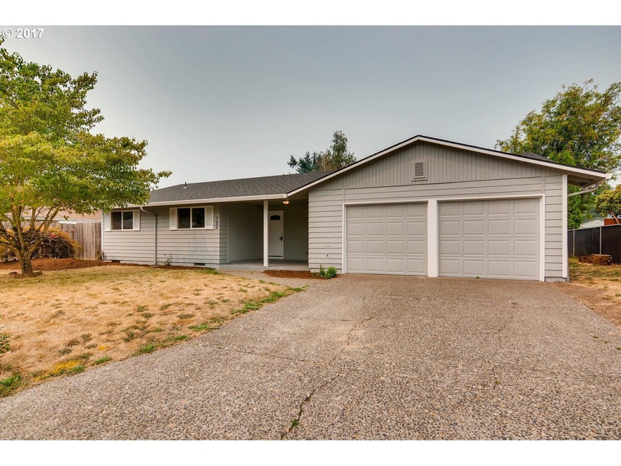 725 NE 19th St, Gresham, OR 97030 - photo 1