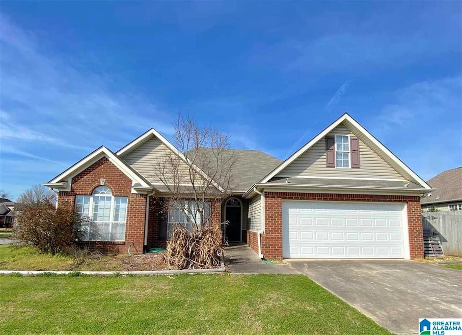 301 Camden Cove Cir, Calera, AL 35040 - photo 1