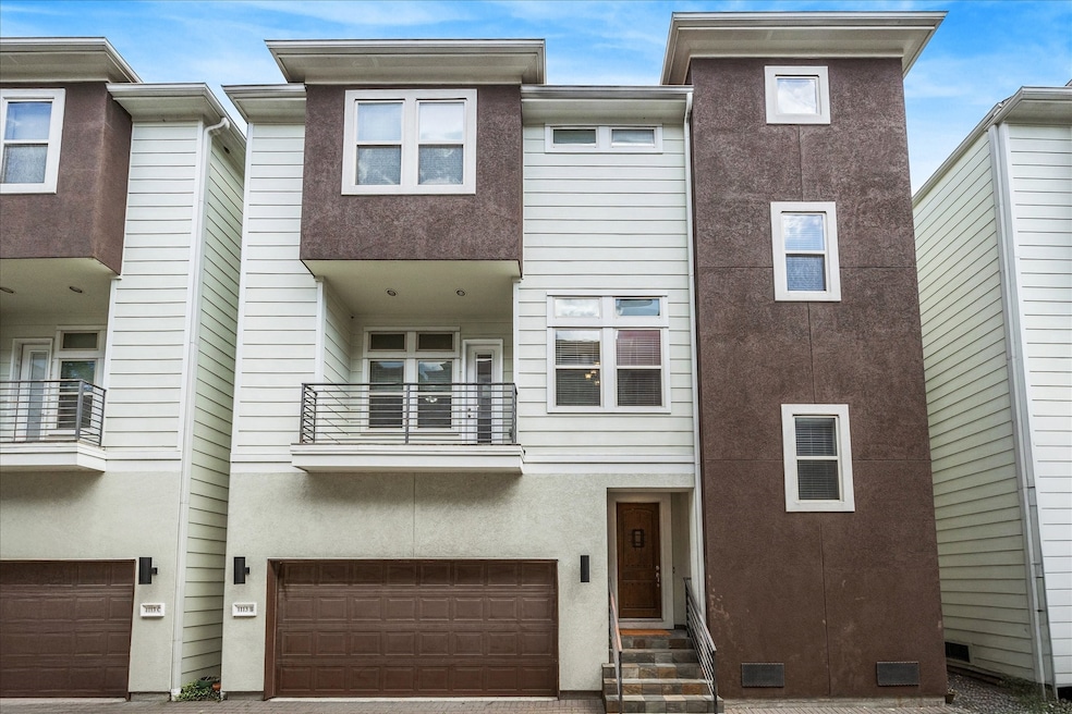 1113 W 18th St unit B, Houston, TX 77008 - photo 1