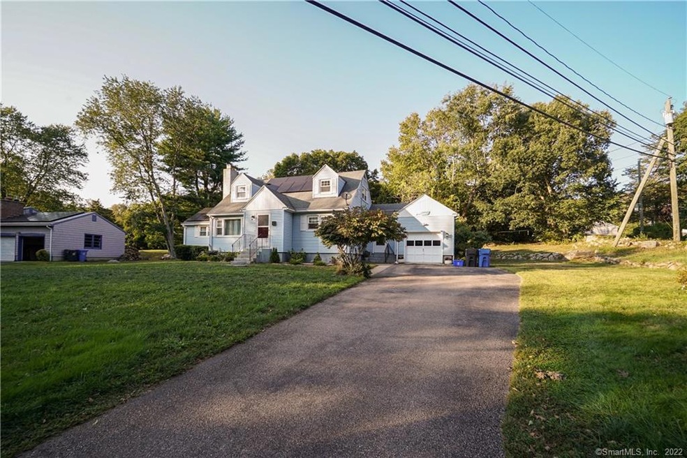 278 Whalehead Rd, Gales Ferry, CT 06335 - photo 1