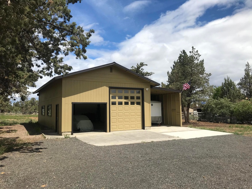 22980 Mcgrath Rd, Bend, OR 97701 - photo 1