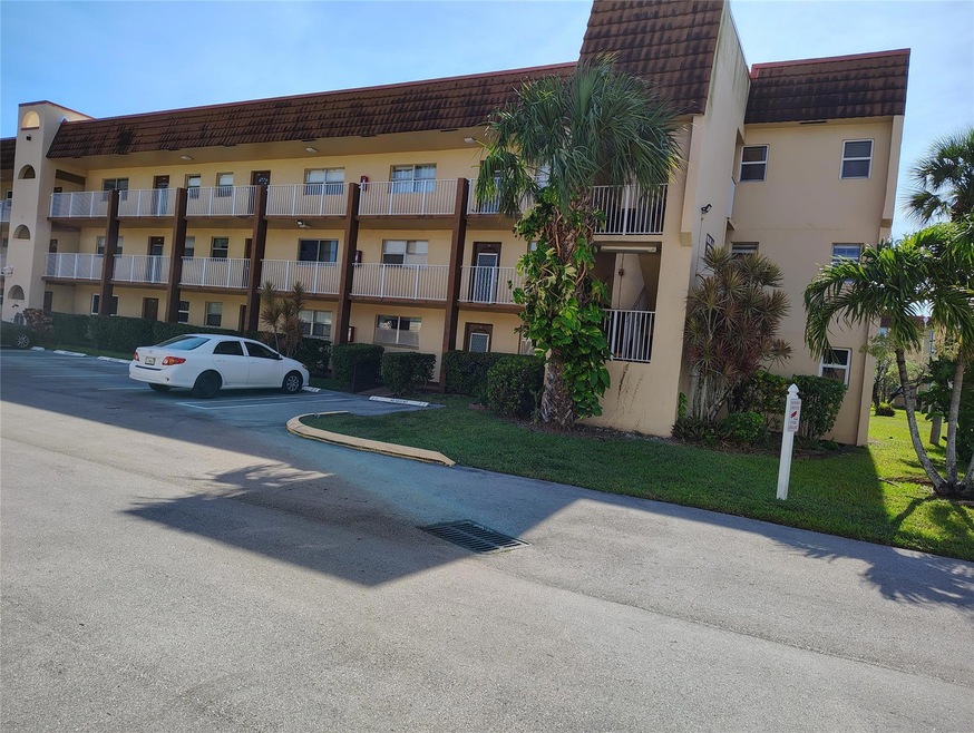 2701 N Pine Island Rd unit 212, Sunrise, FL 33322 - photo 1