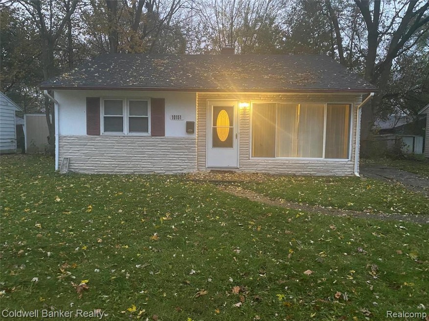 10151 Saratoga St, Oak Park, MI 48237 - photo 1