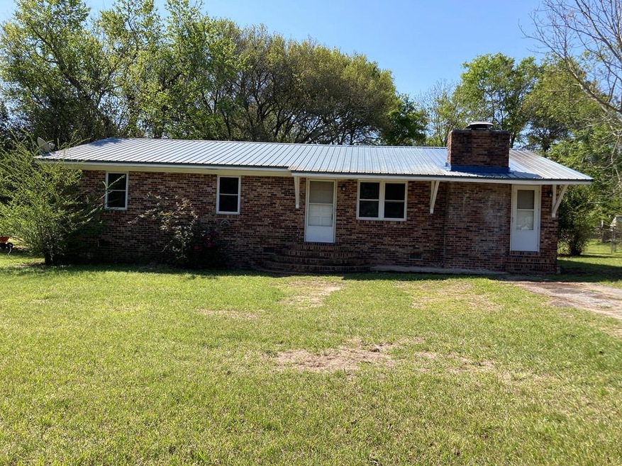 3008 Staton Dr, Albany, GA 31705 - photo 1