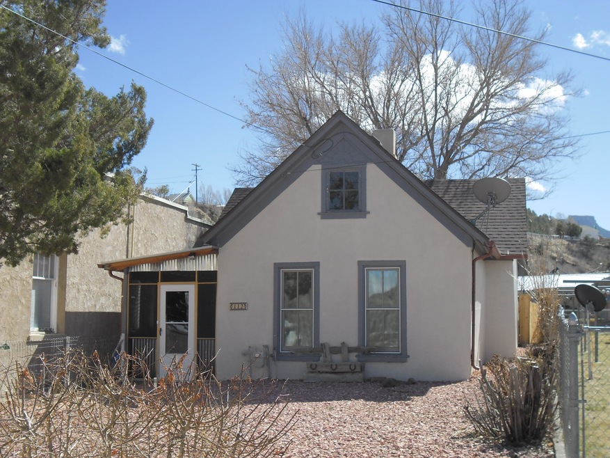 Third St Front