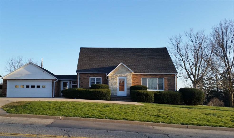 145 East St, Potosi, WI 53820 - photo 1