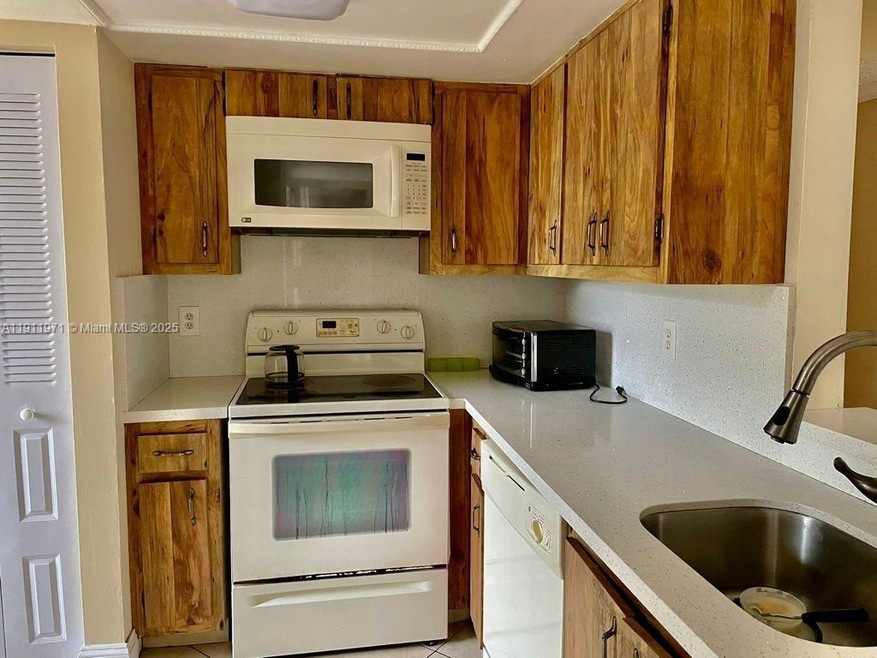 1040 NW 80th Ave unit 2058, Margate, FL 33063 - photo 1