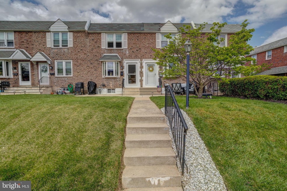 1057 Tremont Dr, Glenolden, PA 19036 - photo 1