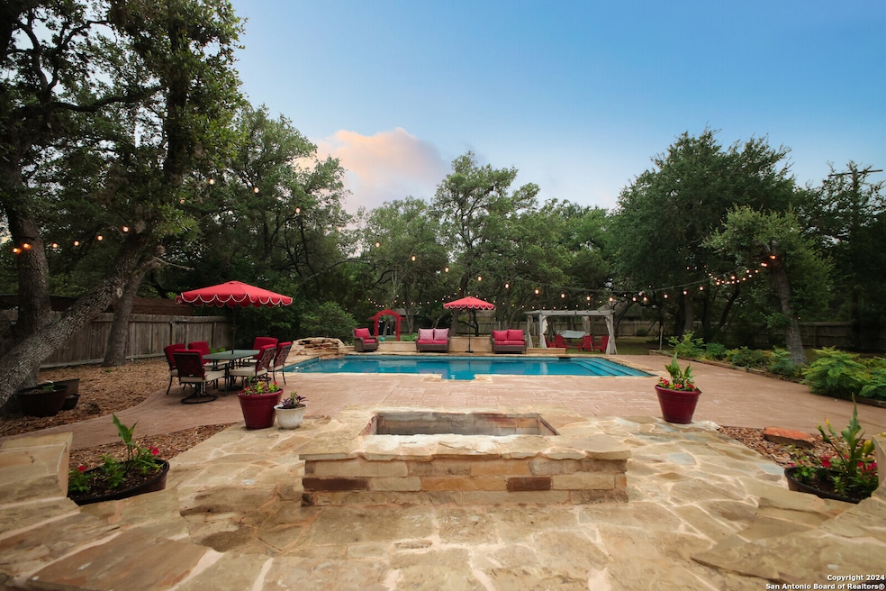 10918 Hunters Way, Helotes, TX 78023 - photo 1