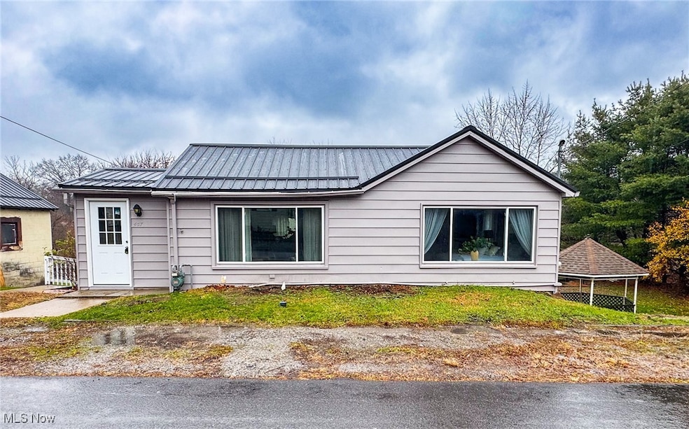 457 Cherry Fork Ave, Leetonia, OH 44431 - photo 1