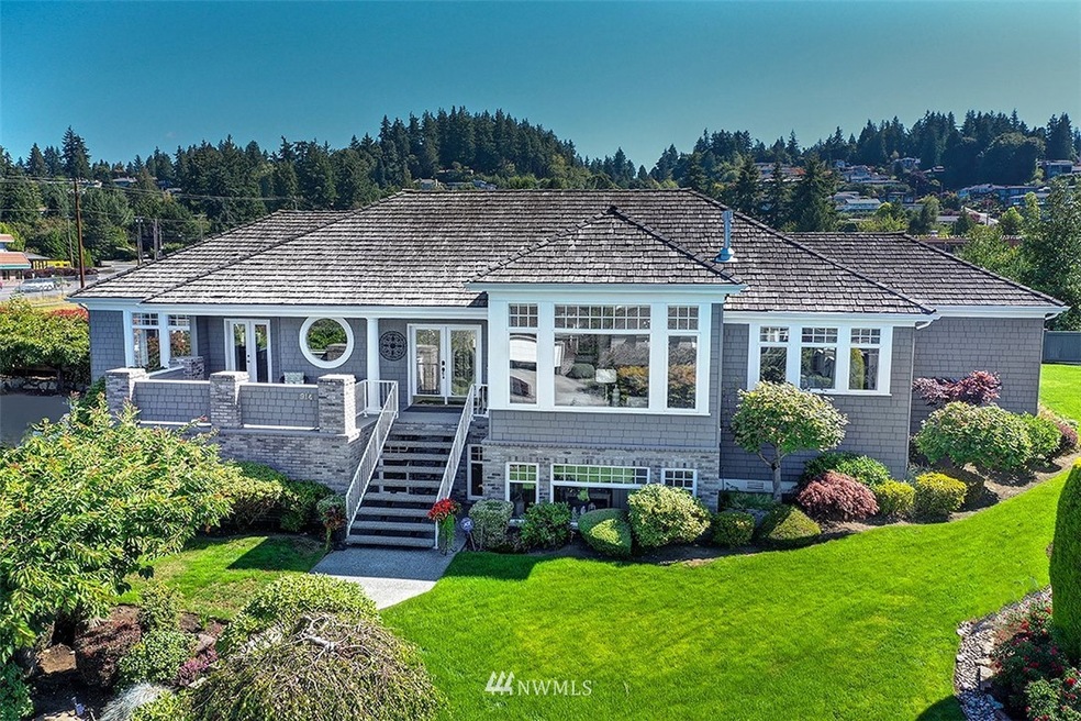 914 Puget Way, Edmonds, WA 98020 - photo 1