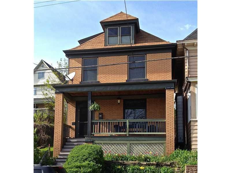 Exterior Front. Awesome curb appeal!