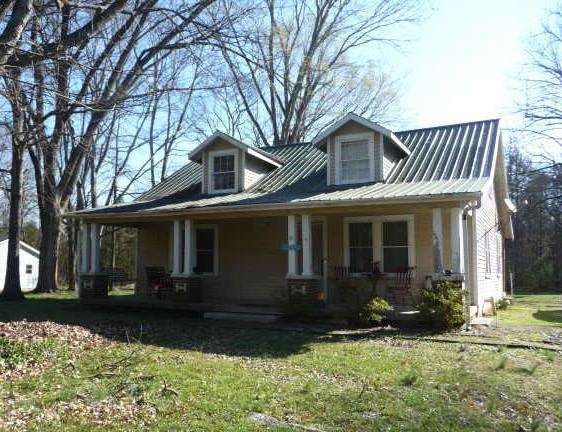 1377 Mapleash Ave, Columbia, TN 38401 - photo 1