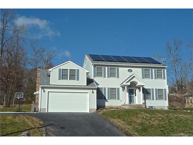Vinyl sided, new roof, solar panels & two car gara