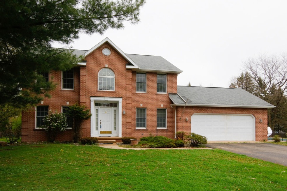 416 Whispering Pines-101