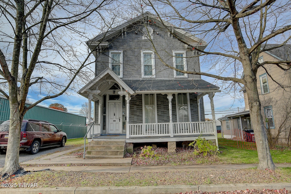 22 N Washington St, Muncy, PA 17756 - photo 1