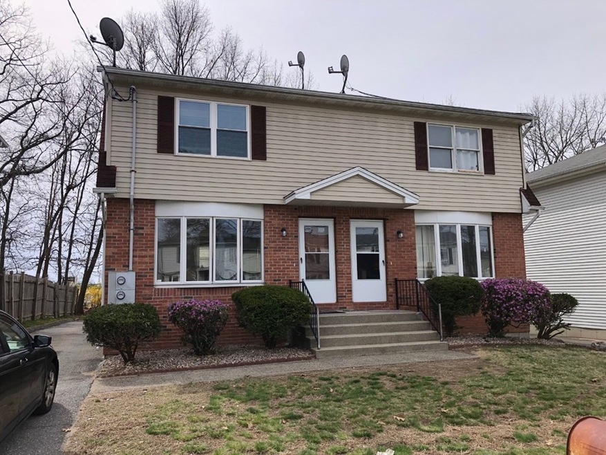 52 Biddle St unit 1, Springfield, MA 01129 - photo 1