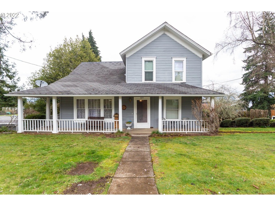 423 W C St, Rainier, OR 97048 - photo 1