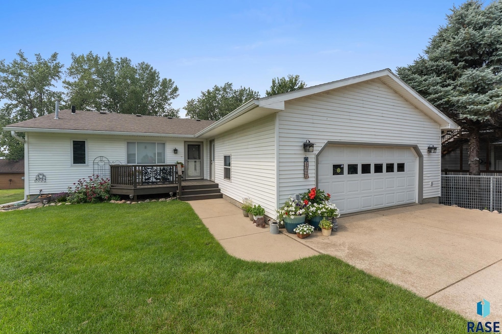 For Sale $715,000 • Co-Listing Agent