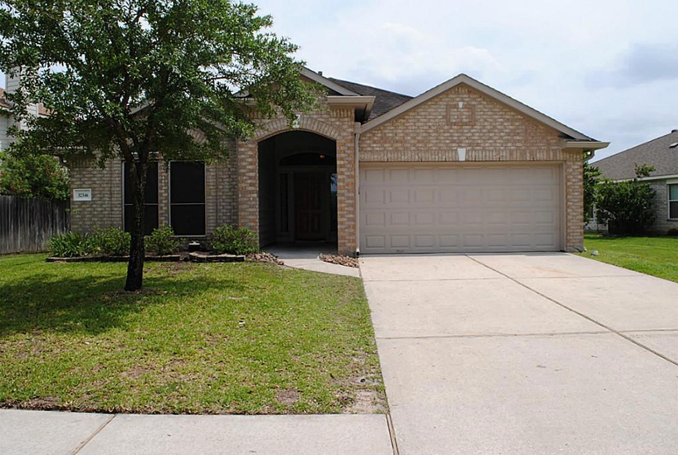 32346 Hunter Park, Conroe, TX 77385 - photo 1