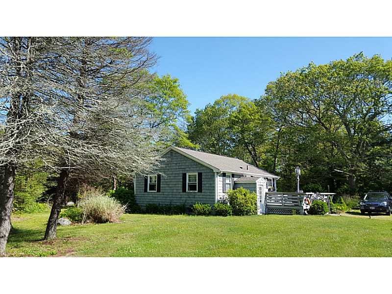 825 Post Rd, Wakefield, RI 02879 - photo 1