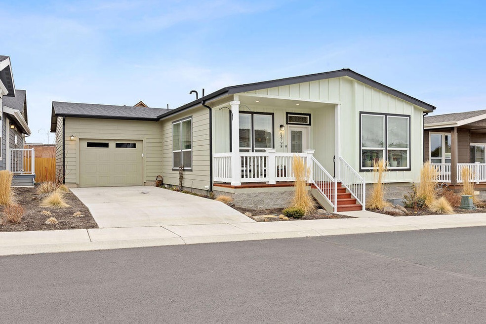 63798 Ranch Village Dr unit 12, Bend, OR 97701 - photo 1