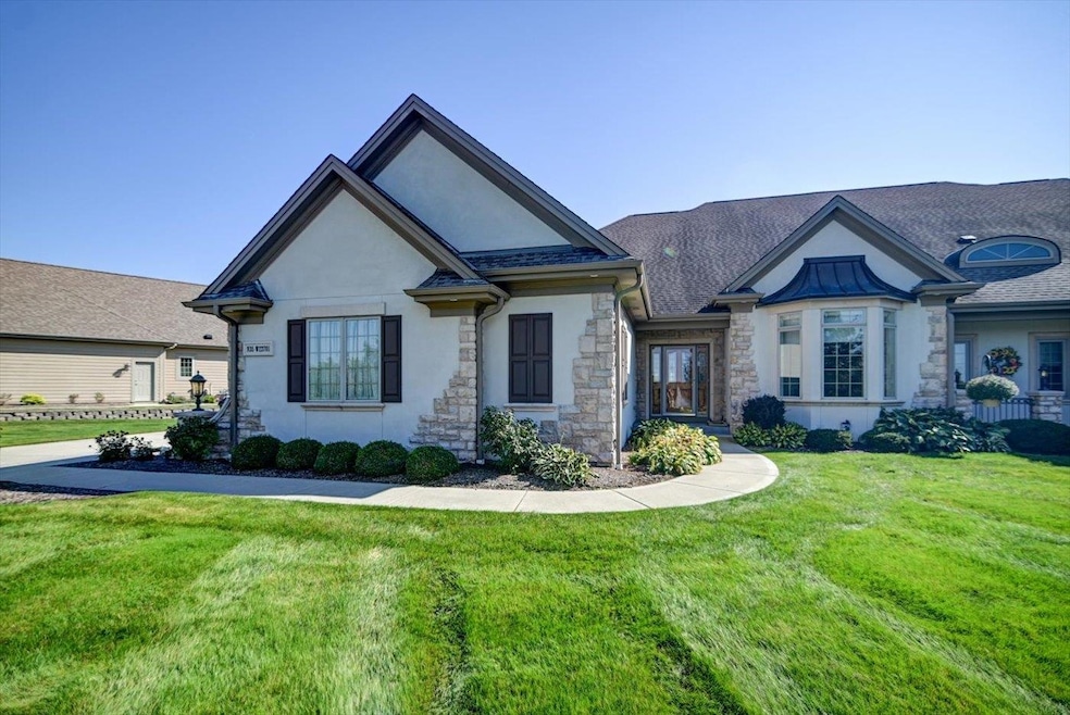 For Sale $799,900 • Co-Listing Agent