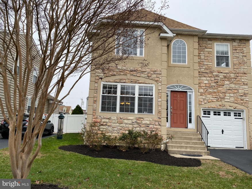 216 Sycamore Ave, Folsom, PA 19033 - photo 1