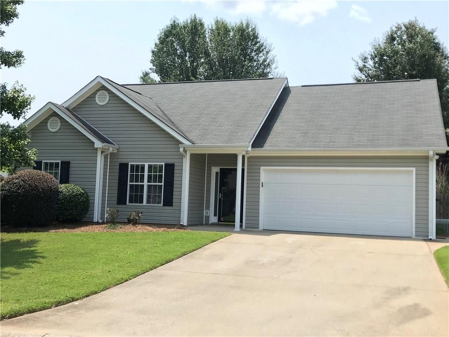 Beautiful Curb Appeal!