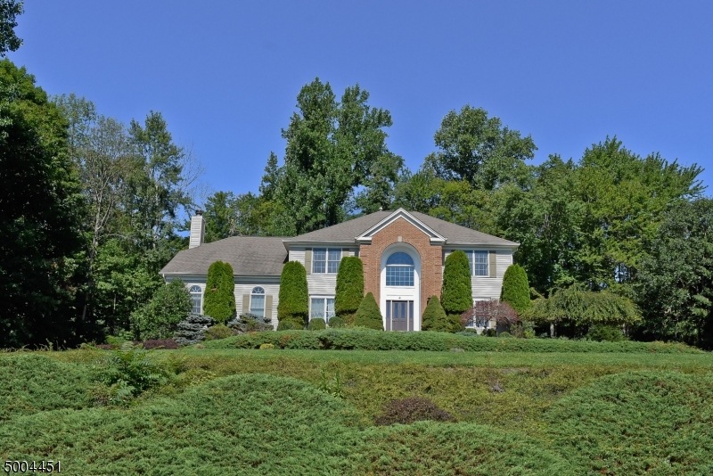 4 Wexford Ct, Mendham, NJ 07945 - photo 1