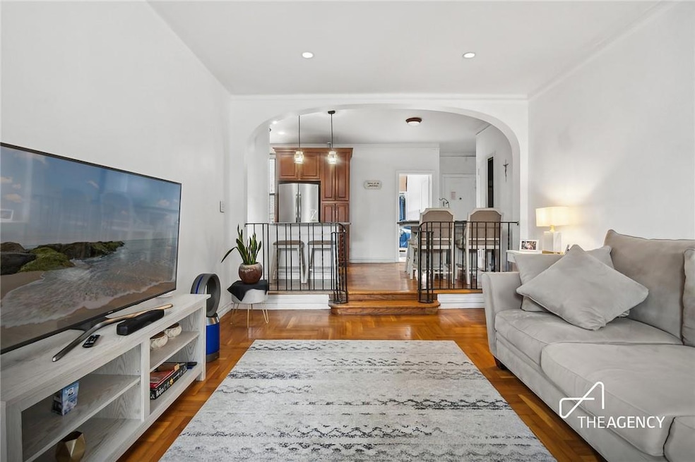 41-21 42nd St unit 4F, Sunnyside, NY 11104 - photo 1