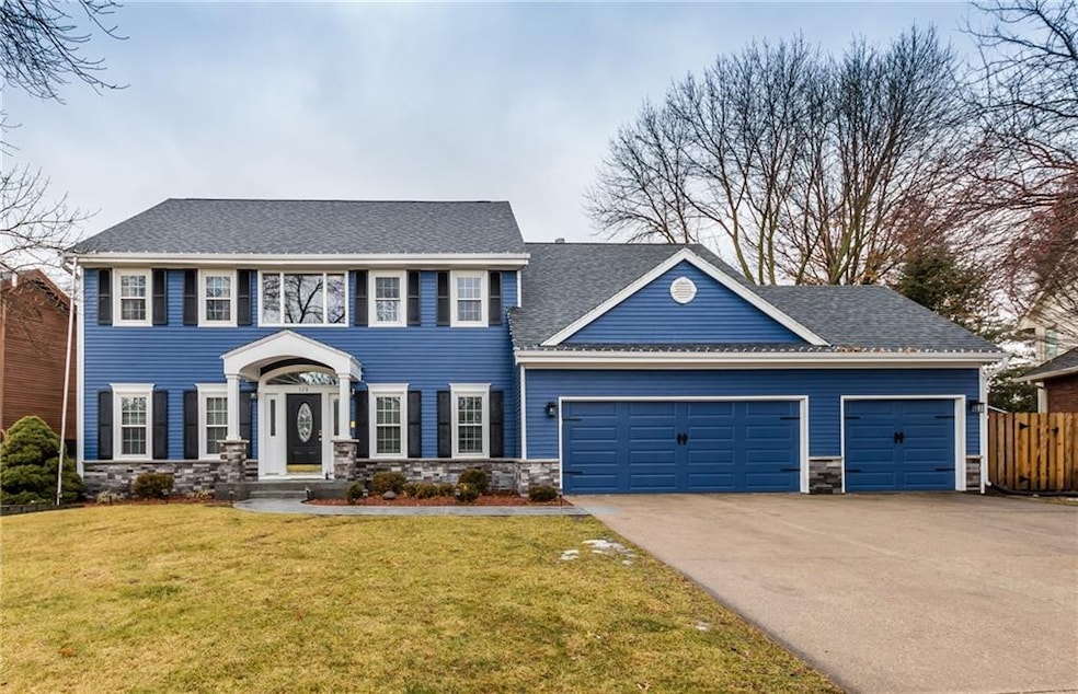 528 Valley Ct W, West Des Moines, IA 50265 - photo 1