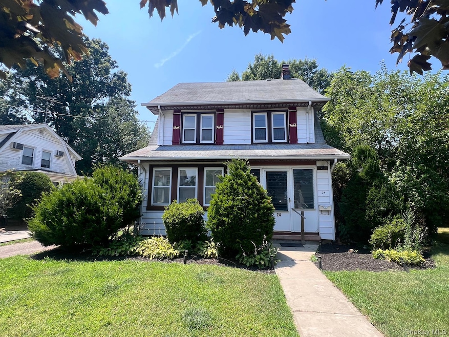 24 Parsons Dr, Hempstead, NY 11550 - photo 1