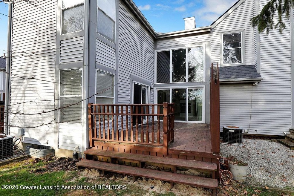 1912 Lourdes Ct