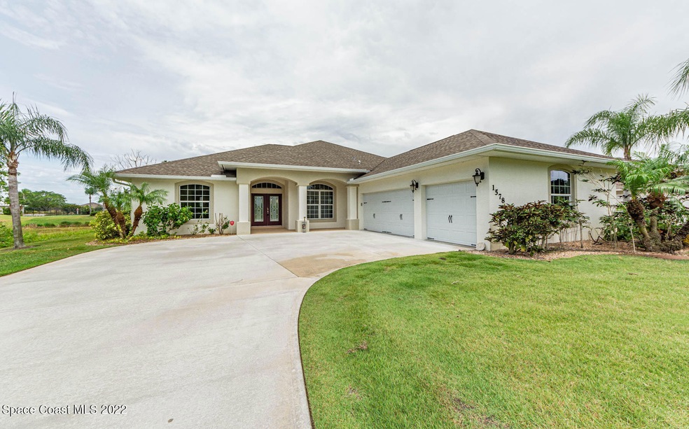 1578 Eagles Cir, Sebastian, FL 32958 - photo 1