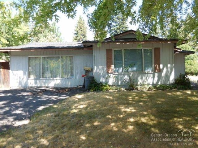 1404 NW Ithaca Ave, Bend, OR 97701 - photo 1
