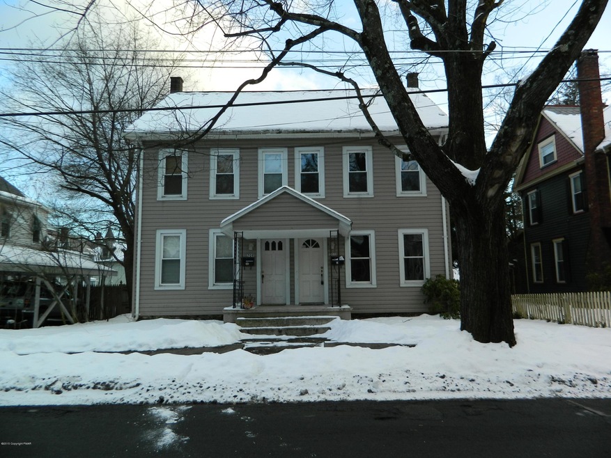 711 Scott St, Stroudsburg, PA 18360 - photo 1