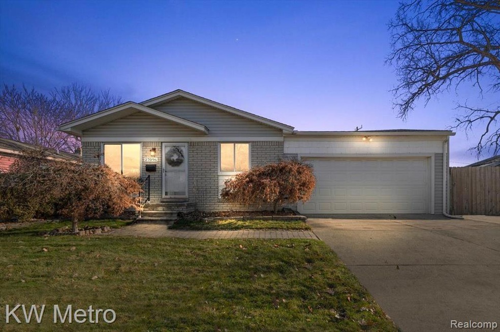 27096 Barrington St, Madison Heights, MI 48071 - photo 1