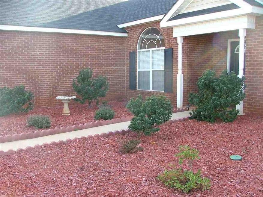 305 Minter Dr, Warner Robins, GA 31088 - photo 1