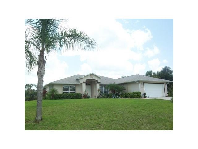 902 Streamlet Ave, Sebastian, FL 32958 - photo 1