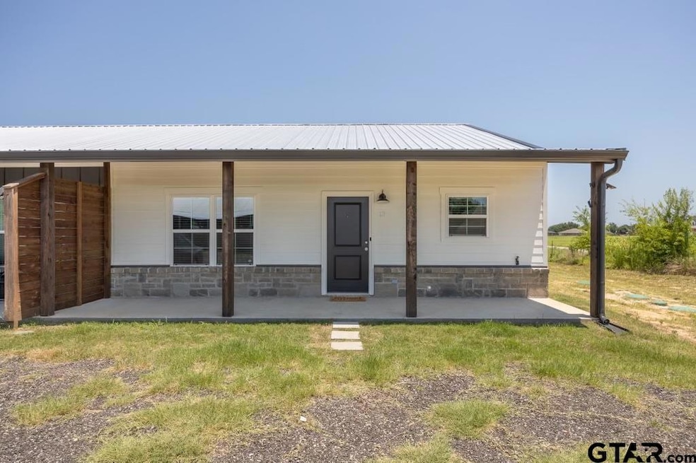 For Rent $1,470/month • Co-Listing Agent