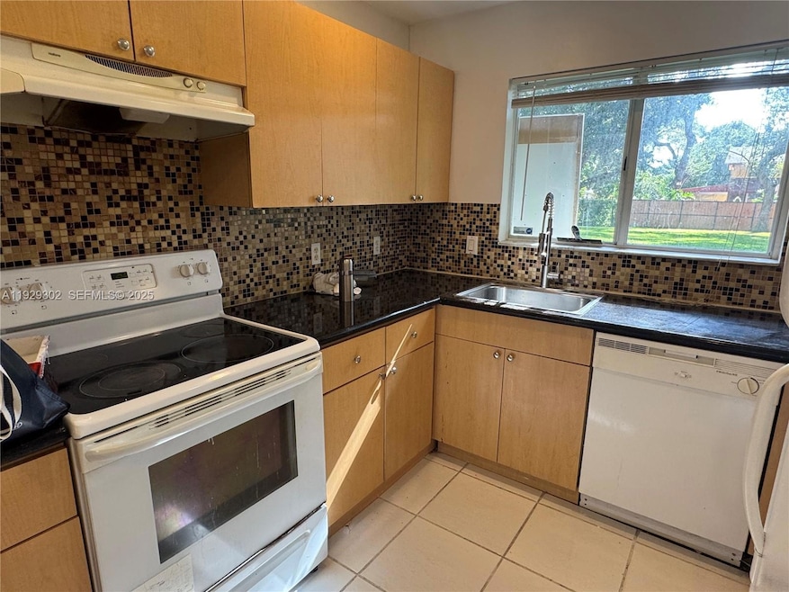 2522 NE 184th Terrace, North Miami Beach, FL 33160 - photo 1