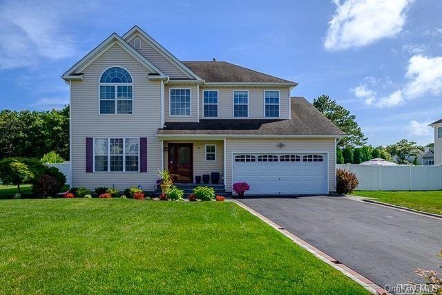 34 Audobon St, Medford, NY 11763 - photo 1