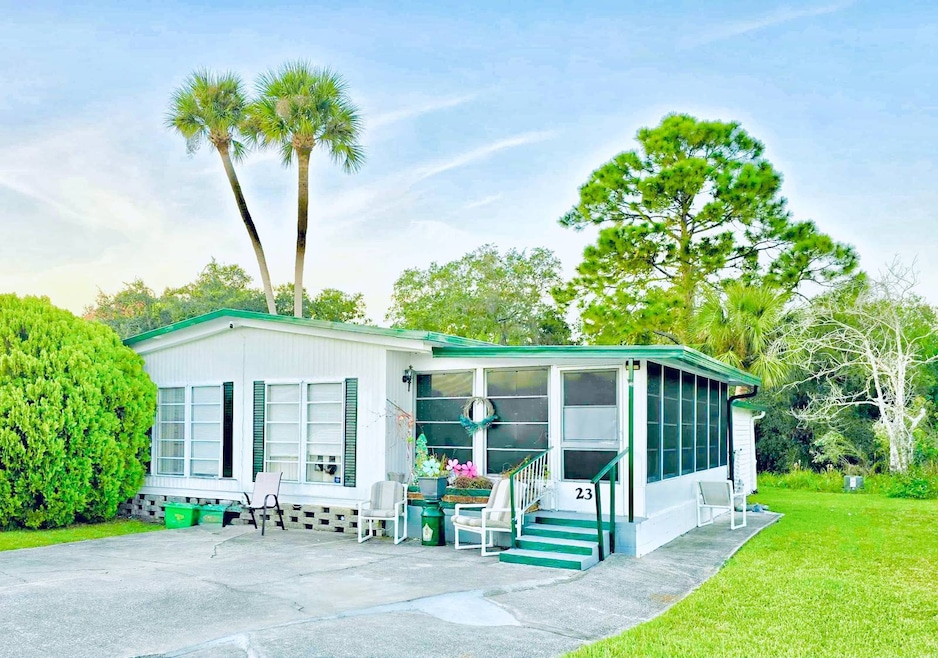 2051 Pioneer Trail unit 23, New Smyrna Beach, FL 32168 - photo 1