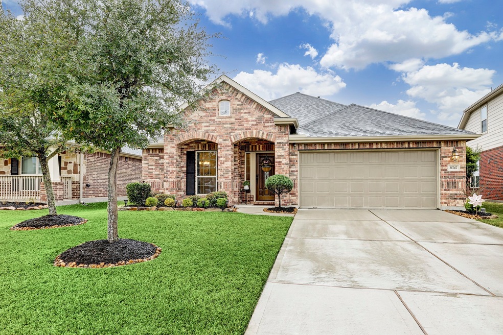 31747 Summit Springs Ln, Spring, TX 77386 - photo 1